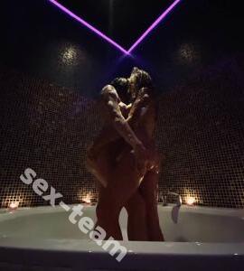 Полина и Лера